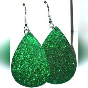 Beautiful bedazzled fashion earrings